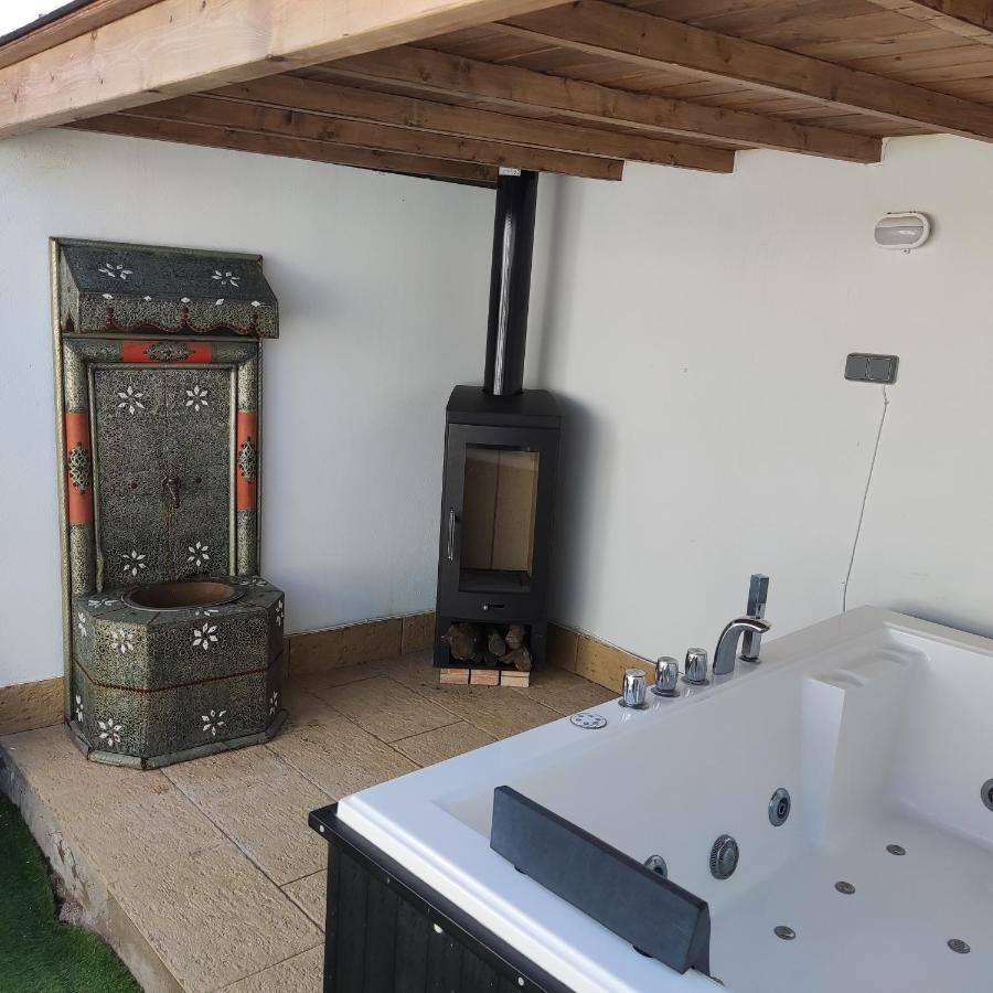 Villa Casa Blanca Luxury Spa Con Piscina Privada Y Jacuzzi Privado Chiclana de la Frontera Eksteriør billede
